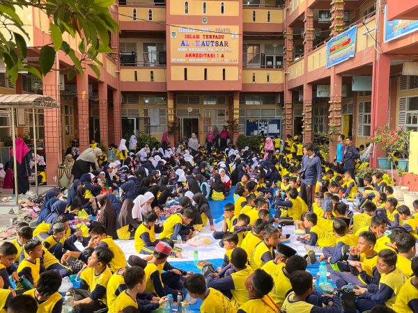 Healthy Breakfast SDS IT Al-Kautsar