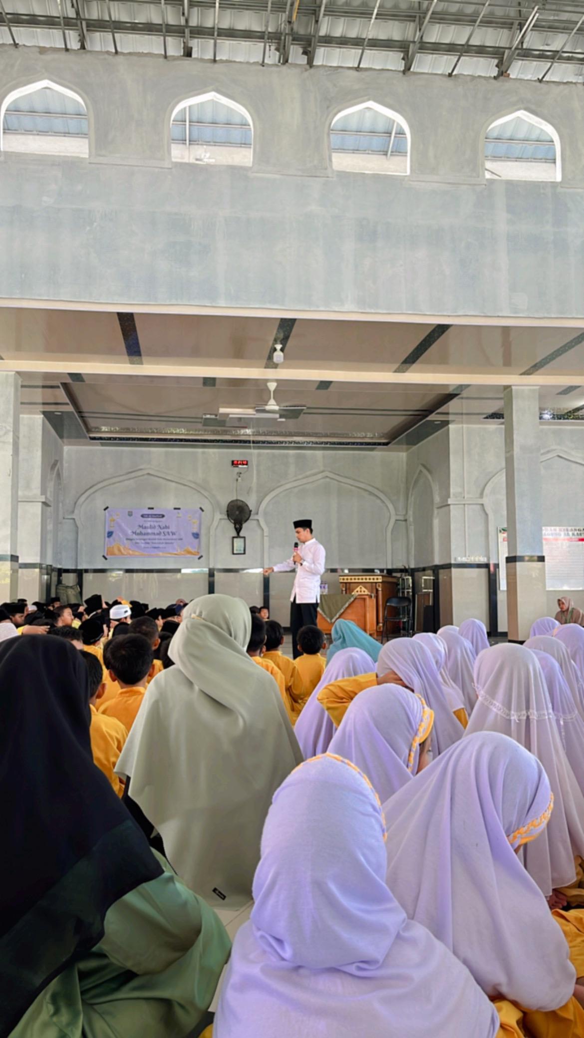 Memperingati Maulid Nabi Muhammad SAW 1446 H